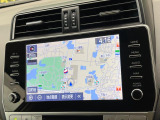 【メーカー純正ナビ】インテリアに溶け込むスタイリッシュな「専用設計」メーカーナビを装備♪視認性や操作性など基本性能にも優れ、より上質なカーライフをお楽しみいただけます。