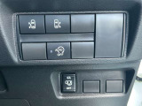 人気の両側電動スライイドドア付き!両手が塞がっていても足でも開けれるハンズフリー機能付きです。