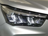 LEDヘッドライトです。デザイン性がよくとても明るいので、夜間の走行や悪天候でも安心です。しかも長寿命!
