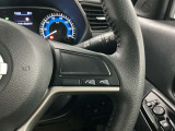 【ステアリングスイッチ】運転中に前方から目線をそらすことなくオーディオ等の操作が可能な便利機能!安心&快適なドライブを演出してくれます。