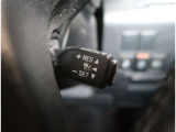 【レーダークルーズコントロール】車速に応じた車間距離を保ちながら、追従走行を支援します。