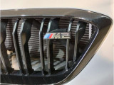 【キドニーグリル】BMWは約90年もの間、ほぼ全ての車両にひと目でBMWだと分かるこの特徴的なフロントグリルが備えられ、デザイン・アイコンとして親しまれてきました。