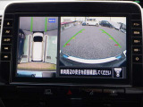 アラウンドビュ-モニタ-はクルマの真上から見ているかのような映像によって、周囲の状況を知ることで、駐車を容易に行うための支援技術です。