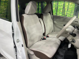 運転席シート廻りは使用感も少なく、良好な状態となっています。丁寧に使われていたことがよくわかりますね。