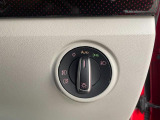 ロータリー式のライトスイッチはAUTOライト機能付です。