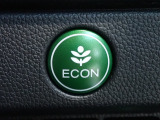 エンジン、エアコンなどを制御し低燃費な『ECONモード』に、また走りを楽しみたいとき、空調など快適性を重視したいときにはスイッチOFFで通常モードに切り替えができます!