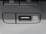ドライブモード選択スイッチです。