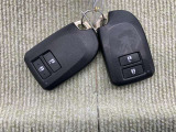 キーを取り出さずにドアを施錠&解錠。クルマの始動も可能です。