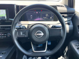 【ステアリングスイッチ】運転中、前方から目線をそらすことなく、オーディオ等の操作が可能な便利機能!安心&快適なドライブを演出してくれます♪