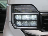 切れにくく明るい!LEDヘッドライト装備