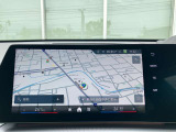 Emergency Service 365日24時間体制で、万一の故障などのトラブルに対応。応急処置のアドバイスのみならず、保証期間中は出張修理やレッカーなどの手配、さらにはお客様の代替交通手段やホテルの確保を行います。