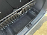 トランク下には大きな収納スペースが有りさらにたくさんの荷物が積めます