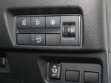 便利な両側オートスライドドア(左側)ハンズフリーです。