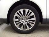 中古車の総合評価や内外装の状態などをひと目で分かるよう、トヨタ車のプロの検査員が実施した「車両検査証明書」をご用意しています。
