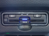 ■【ETC車載器】が装備されています。セットアップをしてお渡しとなり、ETCカードを差し込むだけで高速道路の利用が可能です。