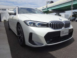 お客様のご希望のお車がございましたら、お気軽にご相談下さい。全国のBMW正規販売店のネットワークの中から、お客様のご要望に合ったお車を、お客様の立場に立ってお探し致します。是非お気軽にご相談下さい。