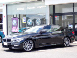 BMW在庫保有台数常時100台以上!ご来店の際はBMW本店(厚木市下荻野140-1)にご来店ください!弊社自慢の全天候型ショールーム!BMW在庫保有台数常時100台以上ございます!