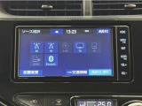 Bluetooth対応、CD/DVD再生機能付き。お好きな音楽を聴きながらのドライブは楽しいですよね〜♪