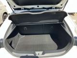 トノカバー付きのトランクルームは荷室の荷物が見えず安心です。