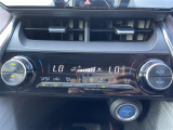 【 オートエアコン 】車内温度を感知して自動で温度調整をしてくれるのでいつでも快適な車内空間を創り上げます!