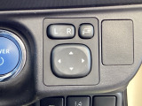 電動格納ミラーを装備しており、車内からワンタッチでミラーの開閉が可能です。