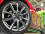 弊社では、全車『修復歴なし』のお車のみ取り扱っております。専任バイヤーによる厳選した仕入れの後、入庫後の車両チェックを行い、ネクステージが認定した高品質な中古車をご提供しております。