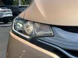 LEDヘッドライトは、点灯の瞬間から最大光量を発揮し、突然暗くなるトンネルなどでの安定感を高めます。
