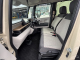 ゆったりとした運転席です★