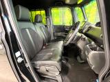 運転席シート廻りは使用感も少なく、良好な状態となっています。丁寧に使われていたことがよくわかりますね。