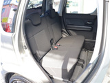 お車選びをお楽しみ頂けるよう、在庫車の展示スペースを十分に確保しております。