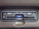 ■【ETC車載器】が装備されています。セットアップをしてお渡しとなり、ETCカードを差し込むだけで高速道路の利用が可能です。