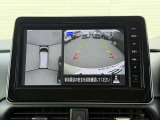 【アラウンドビューモニター】クルマを真上から見ているような映像で、周りの状況を確認しながら安心して駐車出来るカメラが付いてます♪移動物検知機能付き☆