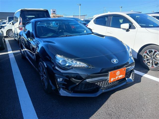 86 2.0 GT リミテッド 禁煙車 6速MT 黒ハーフレザーシート