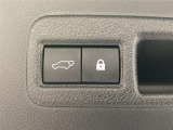 バックドアの開閉が電動操作可能。荷物の出し入れもラクラクです。