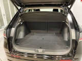 広々としたカーゴスペース。週末のお買い物や長期旅行のたくさんの荷物も積載できます。