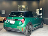 【MINI正規ディーラーMINI NEXT福岡東】弊社車輌をご覧頂き、誠にありがとうございます♪車輌価格には保証料金も含まれております。安心してご検討下さい! ※定休日 第二・第三火曜日と毎週水曜日