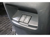 後部座席向けのUSBソケットがついていますのでコードを繋げばスマートフォンなどの充電が出来ます!