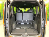 普段のお買い物や通勤、送迎等に十分な荷室スペースを確保しております。セカンドシートを倒すと、大きな荷物の積載も可能です♪