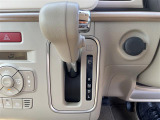 【 シフト 】スムーズなシフトチェンジで快適にお車を操縦していただけます!//