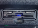 ■【ETC車載器】が装備されています。セットアップをしてお渡しとなり、ETCカードを差し込むだけで高速道路の利用が可能です。