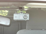 【ドライブレコーダー】ドライブレコーダー装備!走行中はもちろん、あおり運転や事故に遭遇した際、映像で記録し、万一のリスクに備えます。※記録用SDカードはお客様ご自身でご準備いただく必要があります。