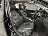 メーカー新車保証付き車両、カーセンサーアフター保証、自社保証をご用意しております。 詳しくはお気軽にご連絡ください。