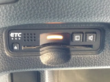 ETC車載器付。ETCが使用可能な道路通行料はキャッシュレスでスマートに走行できます。再セットアップして納車致します。