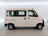 ボディーコーティングにより、輝きを持続させ、汚れが付きにくく落としやすくすることでお手入れも楽になります。詳細は店舗スタッフまでお尋ねください。