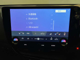 G-Link契約でご利用いただけるセンター通信型のナビ機能「コネクティッドナビ」を装備。従来のナビゲーションよりもリアルタイムな情報提供を可能にしました。