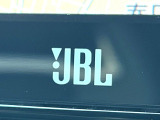 【JBLサウンドシステム】高度なチューニング能力が搭載されており、高音質な音楽をお楽しみいただけます♪