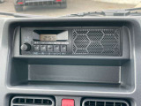 純正スピーカー内蔵AM/FMラジオ!