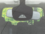 【エマージェンシーブレーキ】走行中に前方の車両等を認識し、衝突しそうな時は警報とブレーキで衝突回避と被害軽減をアシスト。より安全にドライブをお楽しみいただけます。