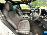 運転席シート廻りは使用感も少なく、良好な状態となっています。丁寧に使われていたことがよくわかりますね。