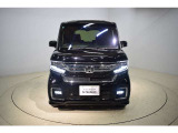 明るく省電力のLEDヘッドライトは、夜間の運転でも視界良好 安全な走行をサポートします。